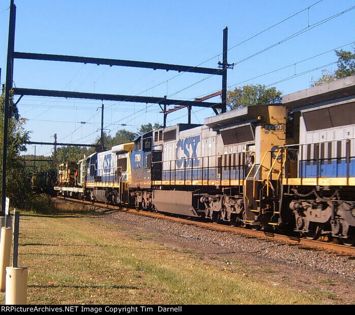 CSX 7790 on MofW train X370